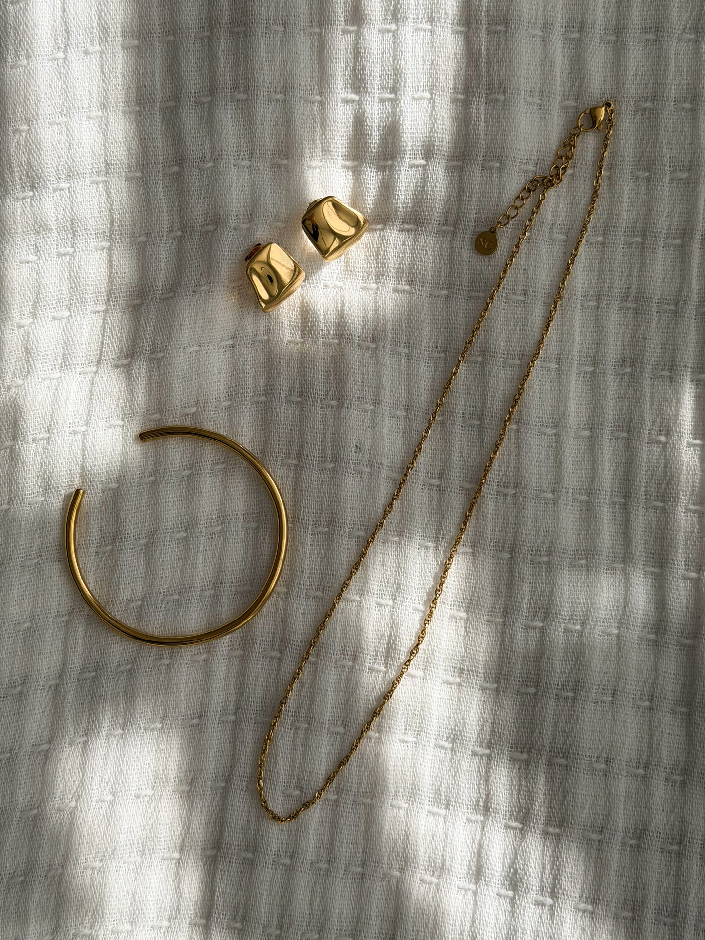 Core Cloud Earrings